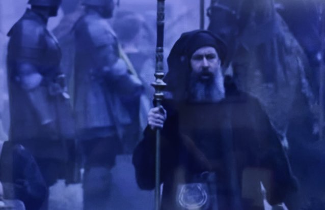 chris1meads's tweet photo. That @Scroobiuspipyo just popped up on my TellyBox again, this time. On @HouseofDragon #HouseofThedragon @HBO #hbo
Excellent to see him on such ‘BIG’ shows, let’s have more of our #scroobiuspipyo https://t.co/RA3bcyuS0d