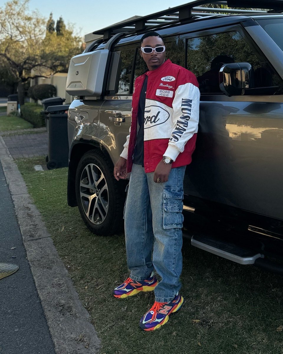 kelvinapplepapi's tweet photo. 🇿🇦🇿🇼 https://t.co/3FCkuO5YKd