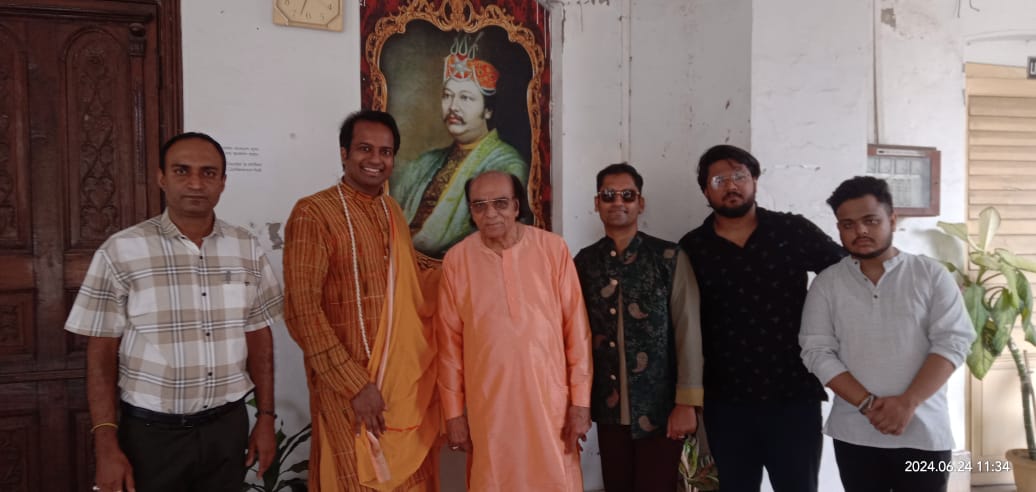 BirState's tweet photo. Program Name:- Visit of #PadmaShree  #PurushottamDadheech Ji .
Date :-24/06/2024, Monday, Time:- 11 am.
Venue :- Bir Chandra State Central Library , Agartala, Tripura.
#BirChandraStateCentralLibrary
#BCSCL https://t.co/4dwbYSmypr
