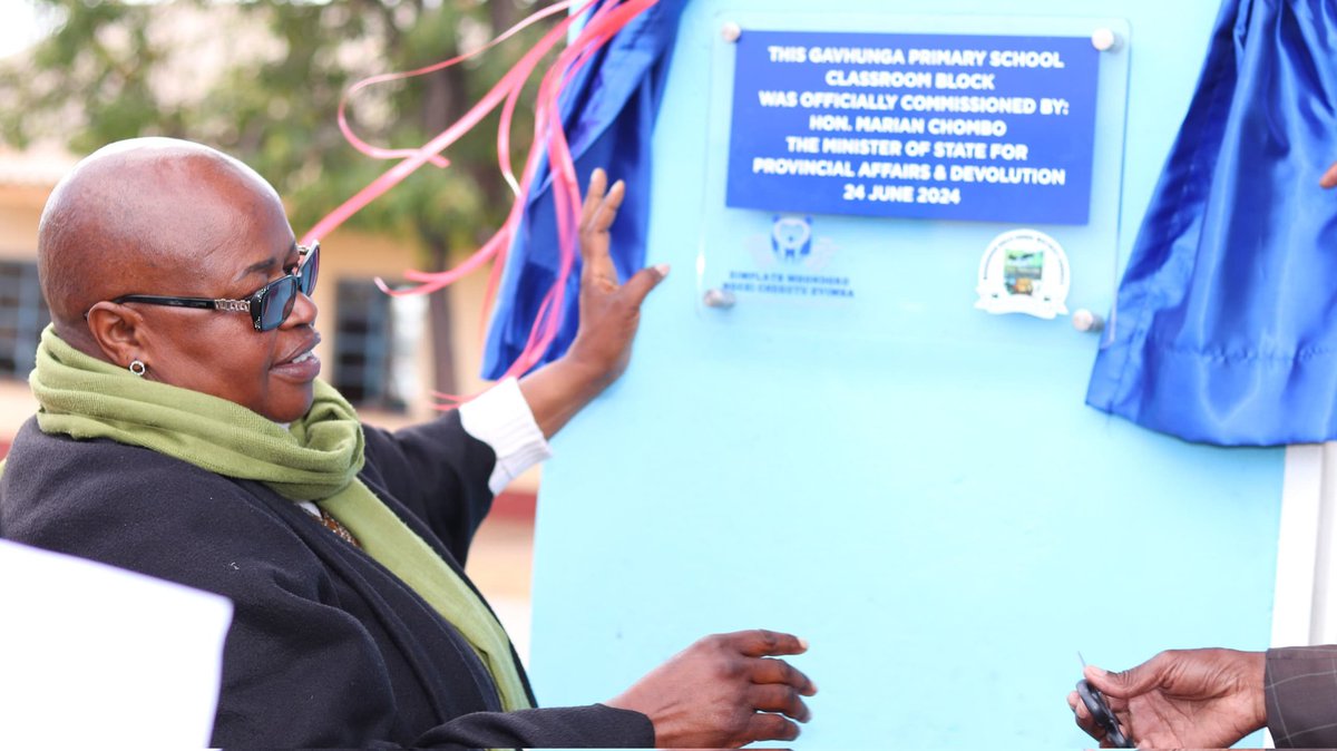 state10823's tweet photo. With the drive to ensure that no person or place is left behind in education and food security, commissioned Gavhunga Primary school classroom block and Neuso Piped water scheme in Mhondoro today @ZimGvt_NDS1 @InfoMinZW @MoLAFWRD_Zim @edmnangagwa @dhonzamusoro007 https://t.co/XZF1AkGrSy