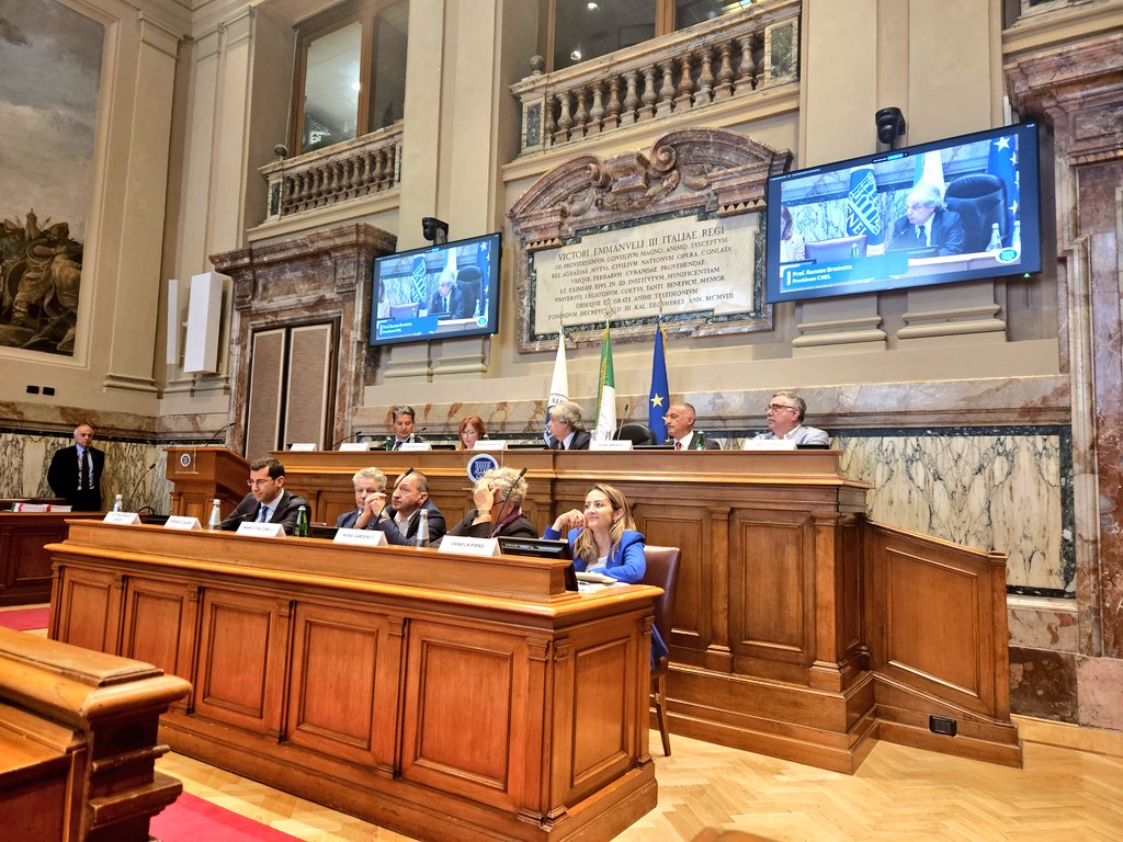 LaEle_dp's tweet photo. Oggi al Cnel presentazione delle
Linee Guida Diversity, Equity &amp; Inclusion elaborate dall'Osservatorio Pari Opportunità del Ccnl Energia e Petrolio.
Per una cultura della diversità, dell'equitá e dell'inclusione sociale  che ponga al centro la persona.
@UILTECNAZIONALE https://t.co/EY49rSG6n8