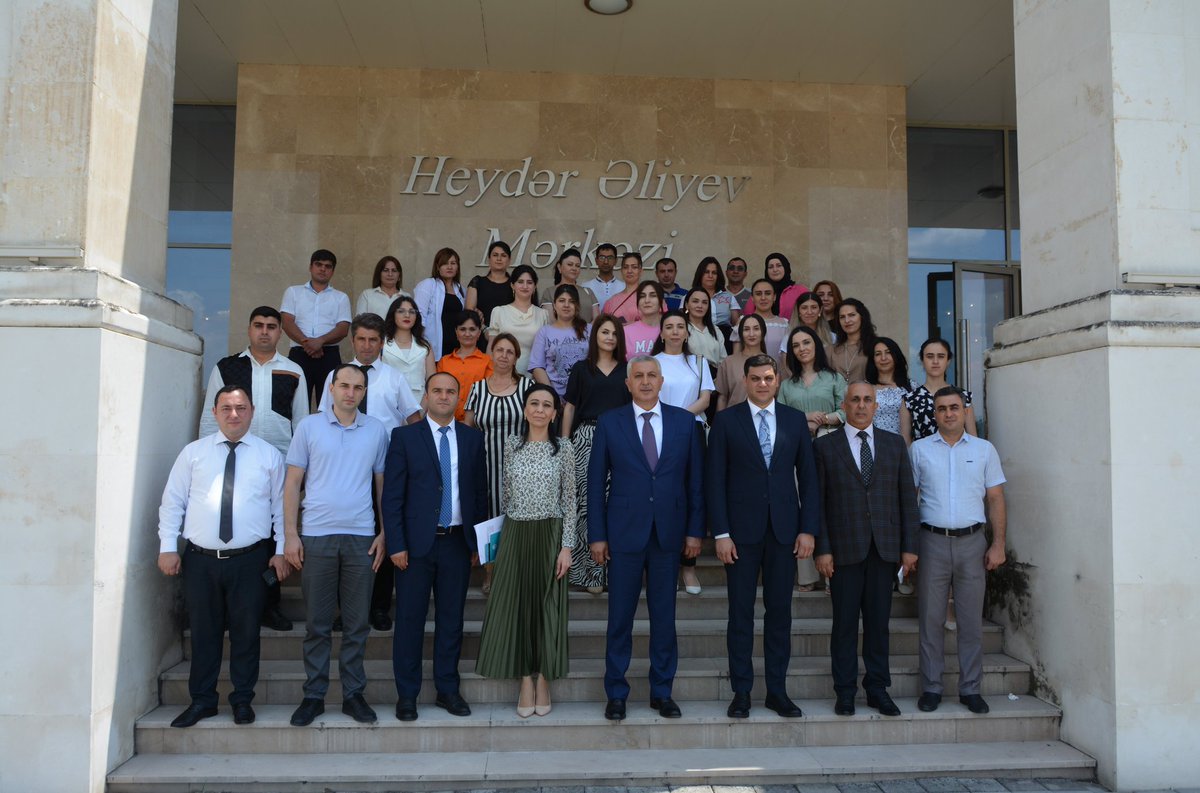 Ağdaş rayonunda Azərbaycan Respublikasının Silahlı Qüvvələri Günü və BMT-nin Ümumdünya Narkotiklər Əleyhinə Mübarizə Günü ilə əlaqədar “Sağlam həyat tərzi, sağlam düşüncə, uğurlu gələcək” mövzusunda tədbir keçirilib.
yap.org.az/az/view/news/8…