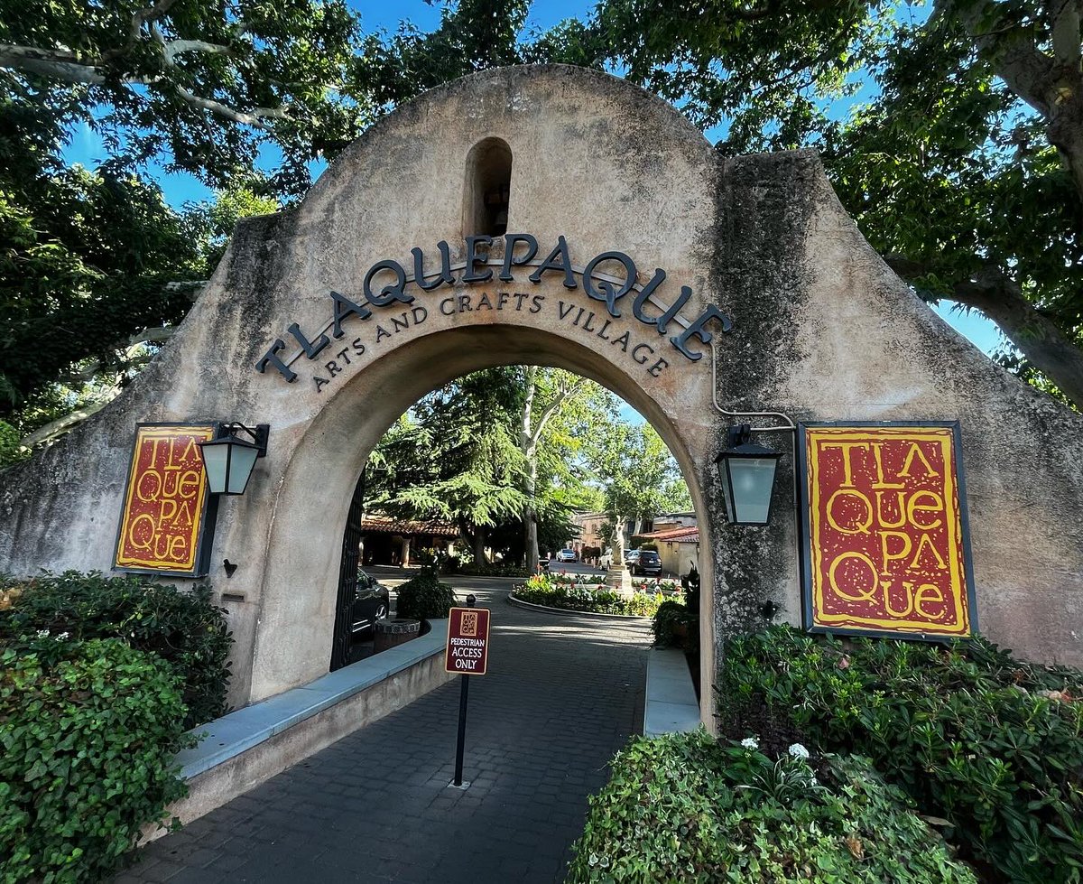 #TlaquepaqueSedona in the summertime - beautiful! 💚💙💚 #SedonaArizona #SedonaAZ