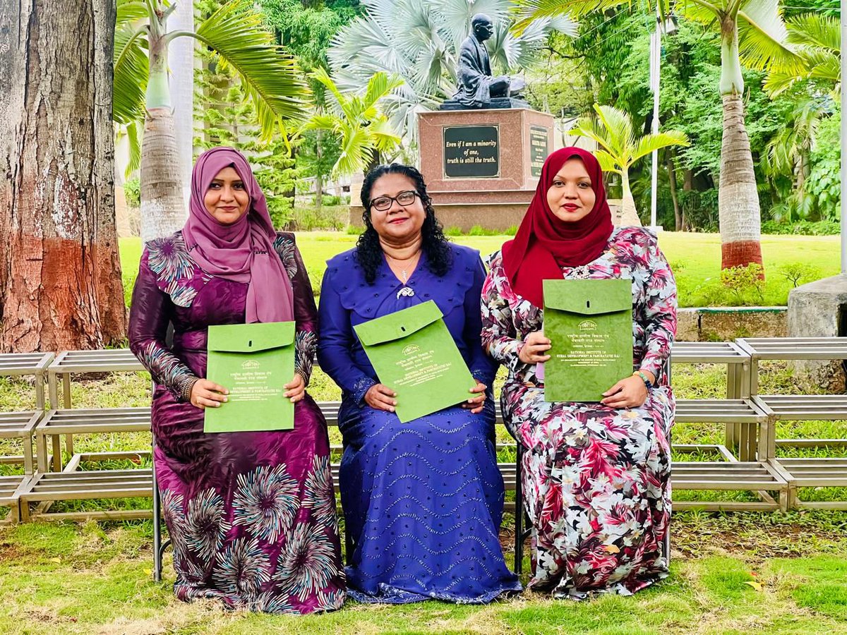 MaleCitymv's tweet photo. 3 of Our Councilors  @MNazimaFaiz  @NinniNizly @rishyyAhmed  &amp; WDC members participated in the 5th batch of Leadership Development Training for Local Elected Representatives held in India. @HCIMaldives @lgaMaldives @Male_CityWDC https://t.co/4Hl0yy0Bzo