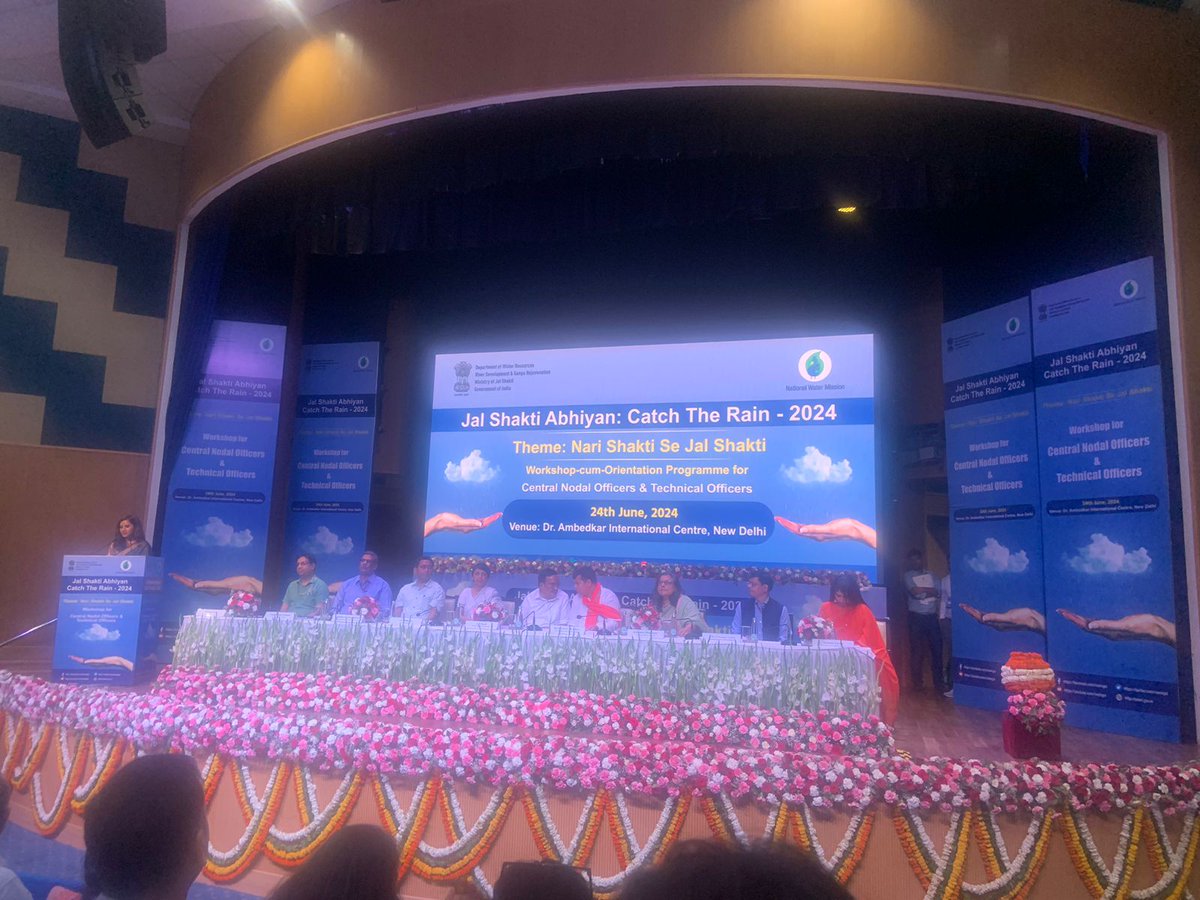 noidasez's tweet photo. Jal Shakti Abhiyan Catch the Rain 2024 programme begins with a workshop on 24.6.24. @JalShaktiAbhyan @JalShaktiAbhiyn @DoC_GoI @noida_authority @dmgbnagar @CeoNoida #noida #sez #jsactr https://t.co/8iKkxIEzb0