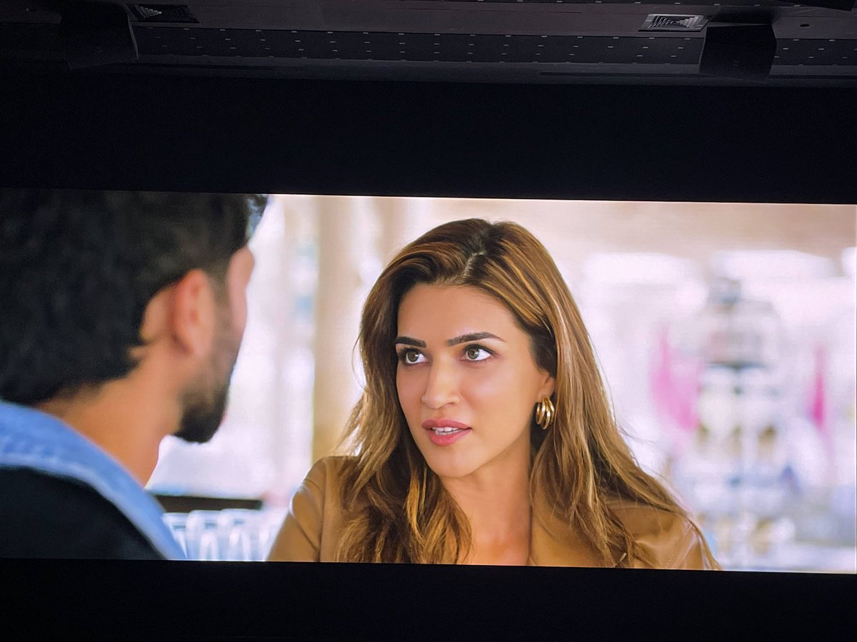 kdcloudy's tweet image. I realised I never tweeted about it but I visited EPIQ LUXON back on Feb. My 3rd LED Cinema experience after Delhi/Bangalore

Worth noting that this is the ONLY Dolby Atmos + LED screen probably in the WORLD. Samsung’s ONYX is 7.1 only

Display is 4K, Movie was 2K but the…