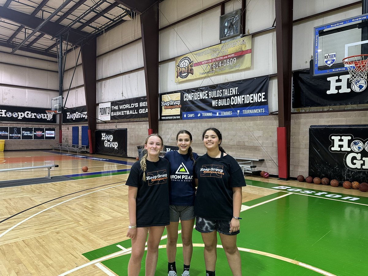 TinyGreenNBS's tweet photo. And these three won the 3 x 3 thanks to 4 straight three by CALLIE in the final minute… she had the gym on fire🔥 https://t.co/7x2n5HGm8z