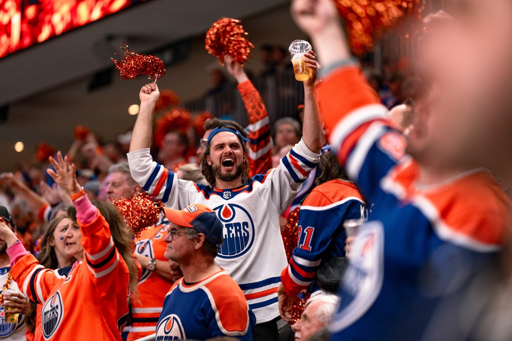 RogersPlace's tweet image. 🧡💙 HERE. WE. GO.

#LetsGoOilers