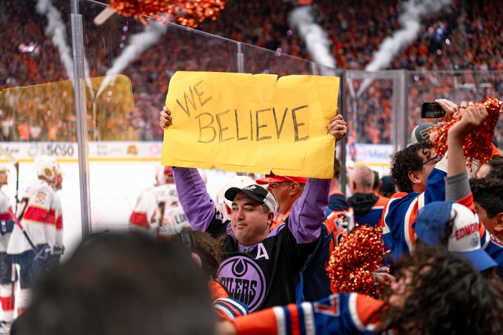 RogersPlace's tweet image. 🧡💙 HERE. WE. GO.

#LetsGoOilers