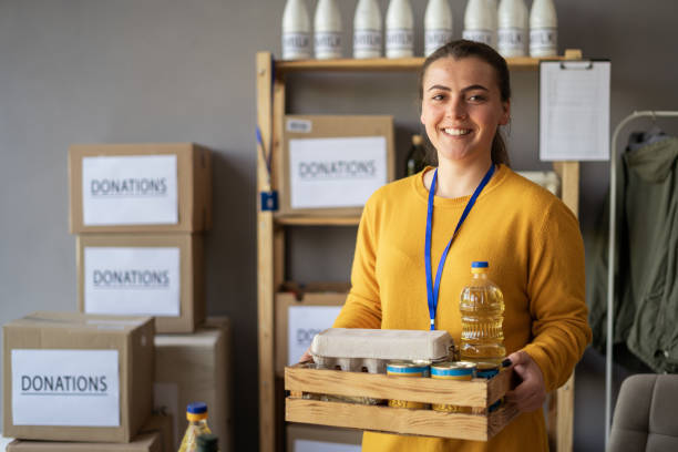 InnStl's tweet photo. Our shelter is equipped with food, clothes, and personal items to ensure that our guests' basic needs are met. We strive to create a warm and comfortable environment where our guests can feel safe and secure during their stay. https://t.co/egXweHWv69