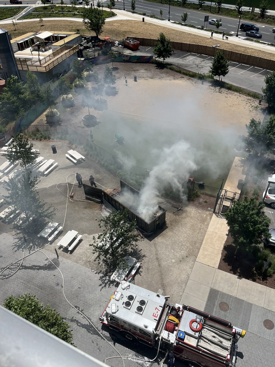 Let’s hope this isn’t some sort of premonition for the week… <a href="/PoPville/">PoPville</a>