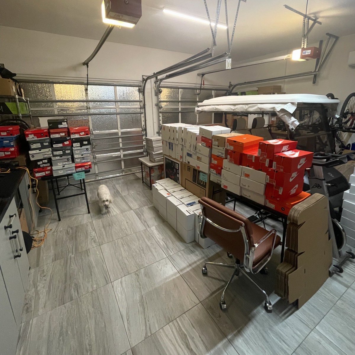 New weekly record: 250+👟✅ &amp; 15📦🚚

#amazon #retailarbitrage #onlinearbitrage #ecom #ecommerce #worksmartnothard #zelvox <a href="/flips4miles/">Miles</a>