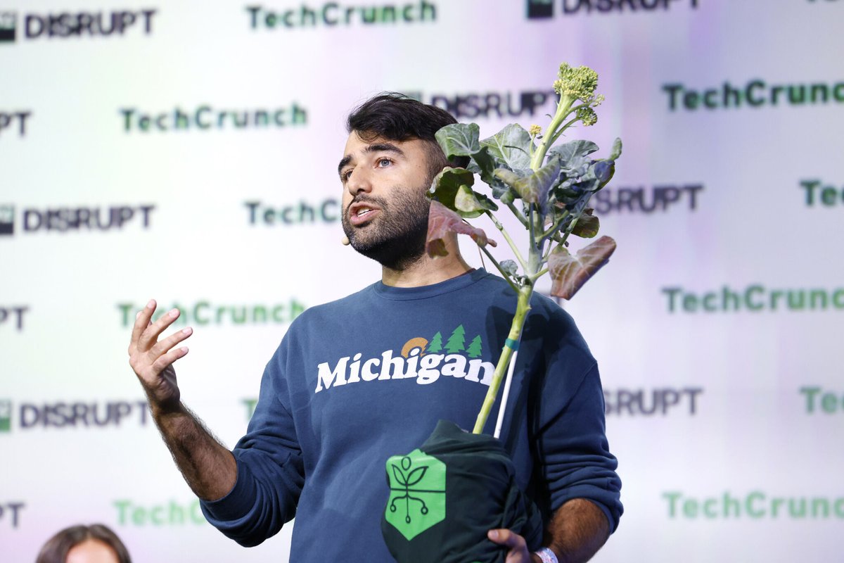 climatecap's tweet photo. 🎙 Today on the #CCPod, @d_gershenson talks with @MFAlvarez7, Co-founder & CSO of Avalo, Inc! Discover how Avalo's computational plant breeding platform is revolutionizing agriculture, reducing carbon impact, and enhancing sustainability. Listen here ➡https://t.co/WWFL0qwUCi https://t.co/uWyLVyPPnM