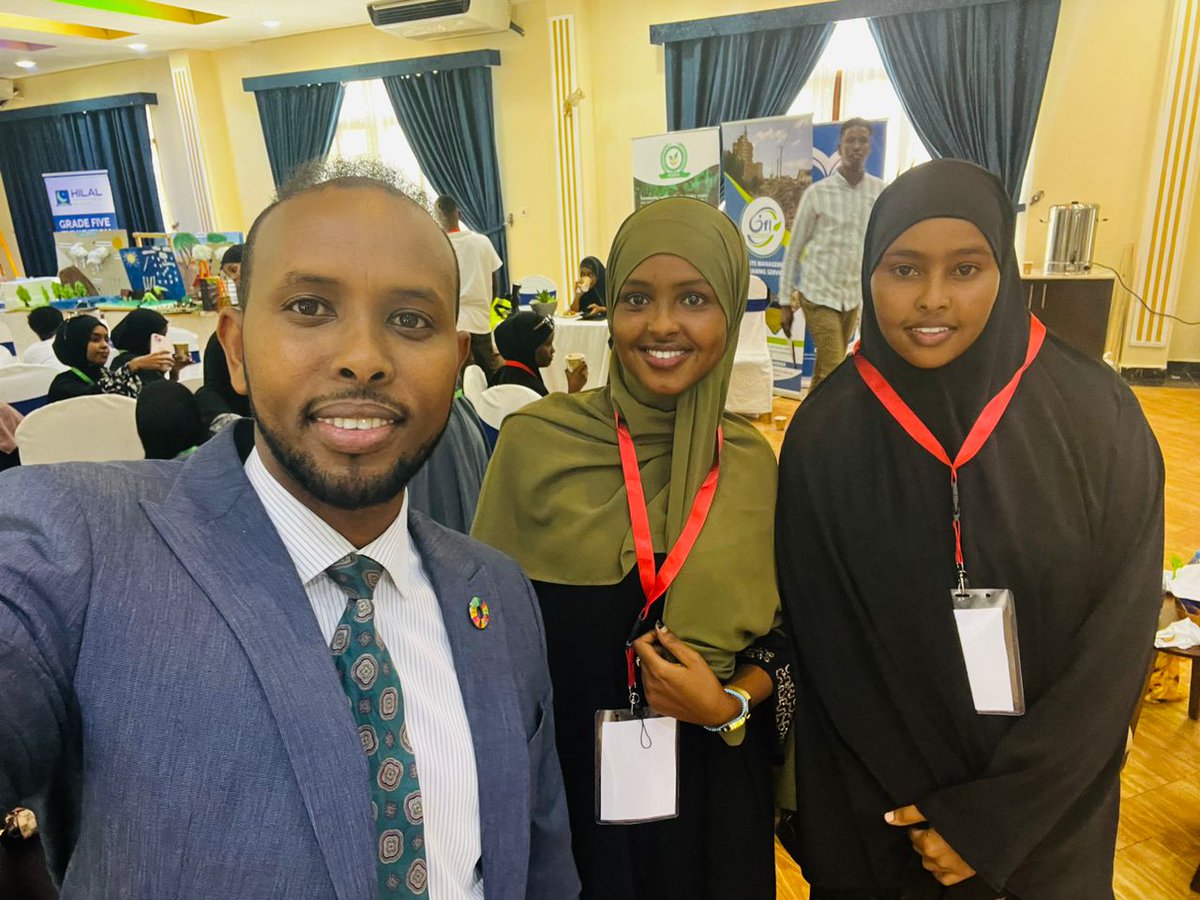 Sabiriin Abdullahi Ali (@sabriinabdullhi) on Twitter photo I'm so grateful to have attended the first Somali Climate Change Summit hosted by ECOHUB Somalia over the past two days. It was inspiring and empowering experience. Thank you to the <a href="/EcohubSomalia/">Ecohub Somalia</a> team for your leadership in organizing this important summit.
#SomaliClimateSummit I'm so grateful to have attended the first Somali Climate Change Summit hosted by ECOHUB Somalia over the past two days. It was inspiring and empowering experience. Thank you to the <a href="/EcohubSomalia/">Ecohub Somalia</a> team for your leadership in organizing this important summit.
#SomaliClimateSummit