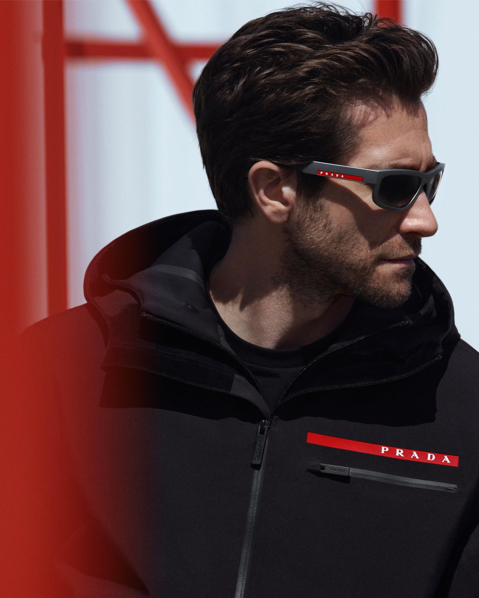 stargirlvault's tweet photo. jake gyllenhaal being a cartier and prada ambassador https://t.co/BNEALoZ5Yu