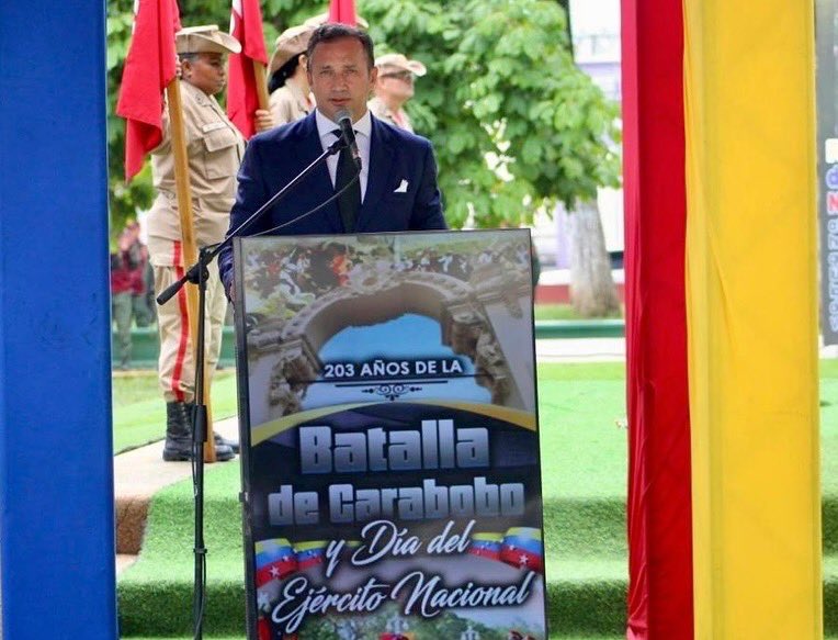 josemvasquez's tweet photo. En un acto solemne, conmemoramos aquel 24 de junio de 1821 histórico. Hoy Carabobo nos recuerda el legado de lucha por la independencia y soberanía del país. Nosotros seguiremos defendiéndolo en honor a nuestros libertadores. ¡Viva la Patria de Bolívar! https://t.co/PHZnkc53RZ