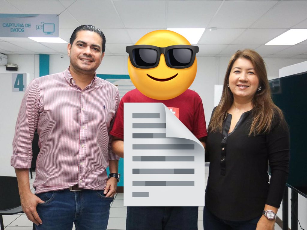 MaggytaSoul's tweet photo. Aunq en ocasiones los floreros brillan más que los líderes @Fervelasco11 es uno de ellos dejándose manipular Salvador Juárez quien toma todas las decisiones equivocadas y perjudica a tod@s merecemos gente capaz no títeres de malas decisiones 💅🏻 @nayibbukele @PresidenciaSV https://t.co/77nWHIc5fg