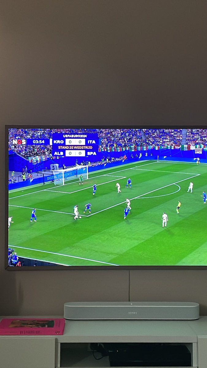 TimoSimmering's tweet image. Op zich mag die tussenstand wel iets kleiner in beeld @NOSsport #kroita