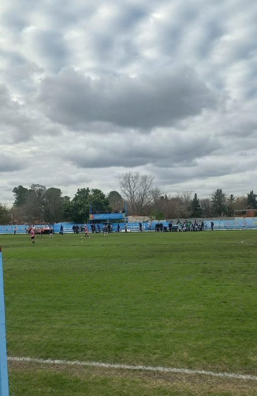 #PrimeraBMetro

Final del primer tiempo: 
#Fénix 0 🆚 #Laferrere 0

📸 Marco Tripodi