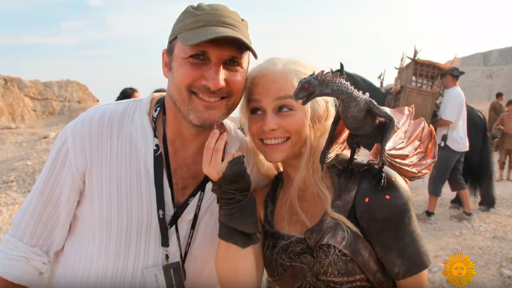 eclarkenetwork's tweet photo. Emilia and her baby Drogon on set of Game of Thrones season 2. https://t.co/zZIdIRvq7I