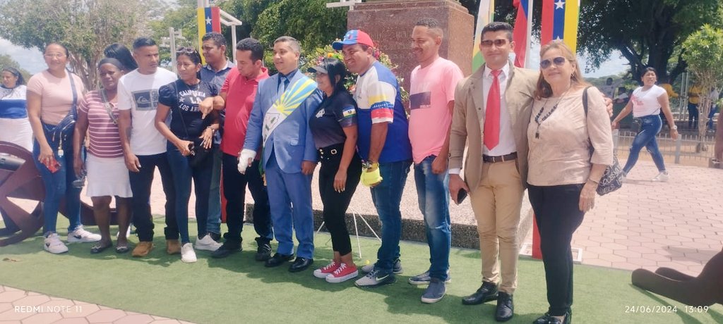 INGEDWARMEDINA's tweet photo. @NicolasMaduro 
#TupamaroConNico 
24 de junio de 1821 se dió la batalla de Carabobo. Gesta libertaria de la lucha emancipadora de Bolívar. Edwar Medina Concejal del municipio Camaguan acompaña alcalde Emilio y General Alcalá a dicha  conmemoración patría. https://t.co/bUmqoeN63N