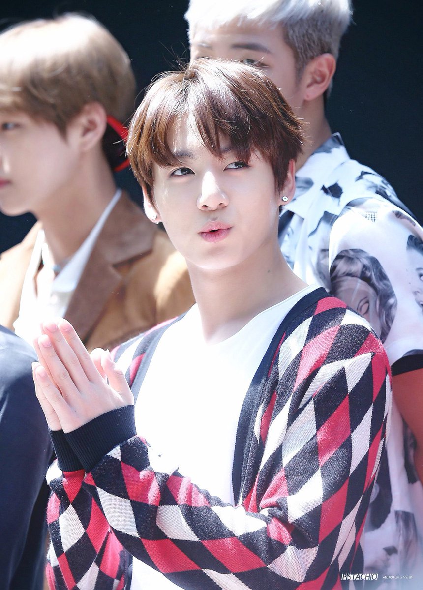 PoutyKoo Loves 바나나 tweet media