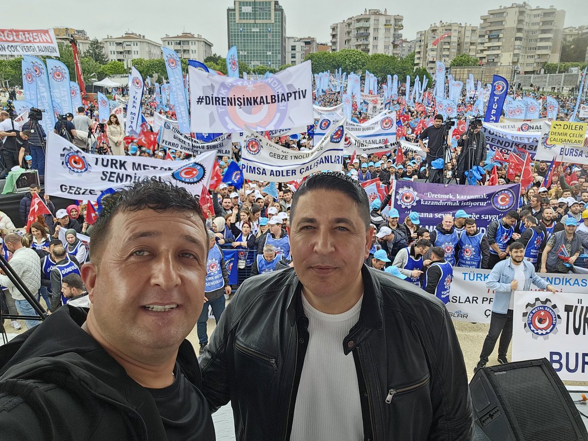 <a href="/AltundagUysal/">Uysal ALTUNDAĞ</a> Büyük Türk Metal ailesinin en büyüğü, Sn. Genel Başkanım Sizin liderliğinizde Türk Metal'in sancağı ilelebet zirvede kalacaktır. Türk işçi hareketine ve Türk Metal üyelerine adanmış onurlu nice zaferler ve başarılar eksik olmasın emekçi arkadaşlarımıza hayırlı olsun