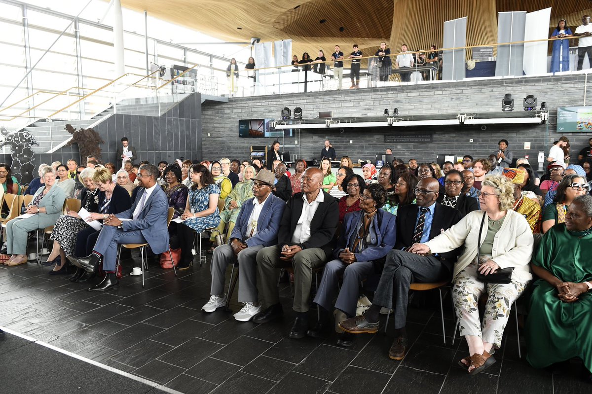 UzoIwobi's tweet image. What a heartwarming tribute Wales paid to the @WindrushCymru elders for their sacrificial services to the people of Wales. Windrush Generation, we thank you for your contributions to the people of Wales