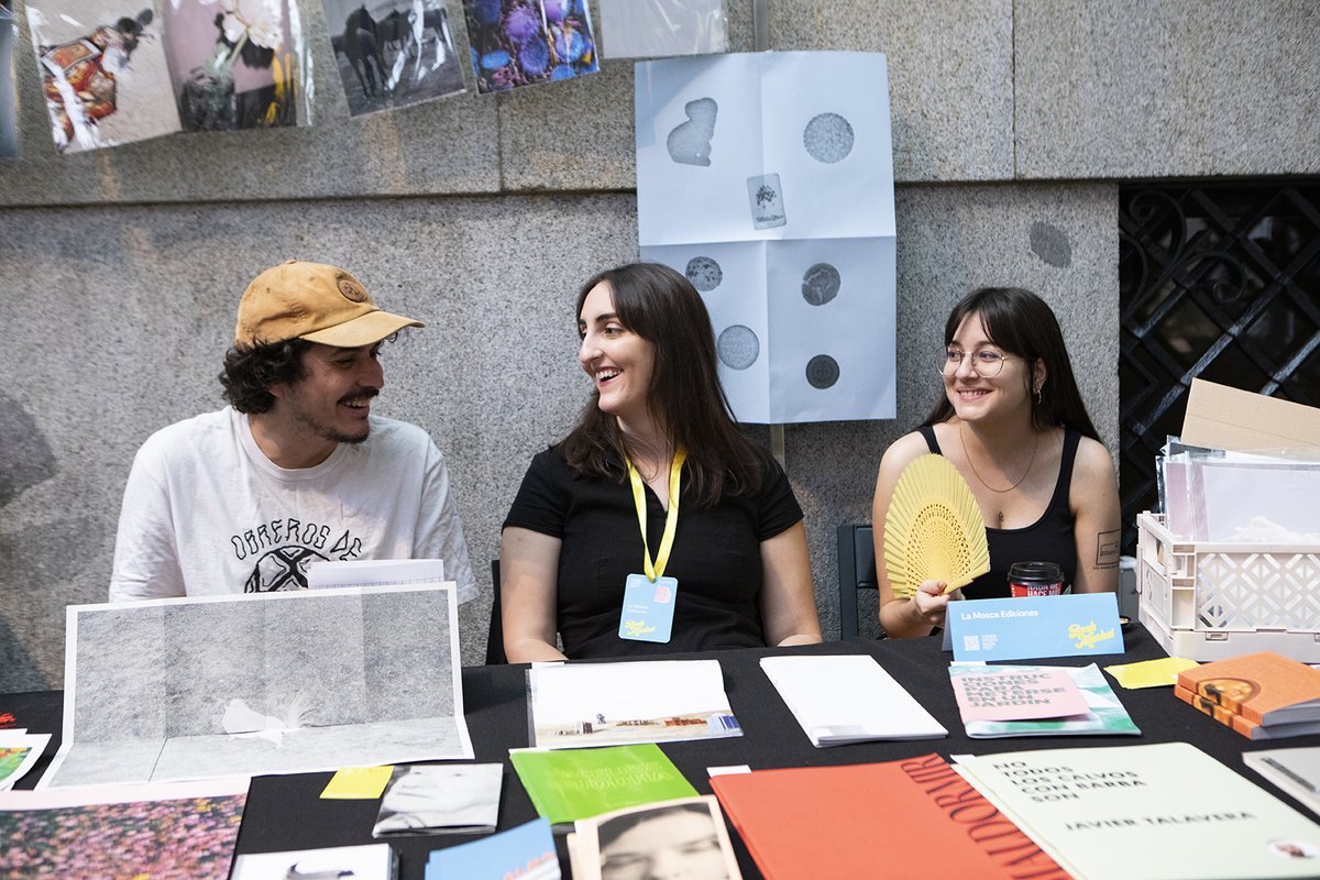 LaCasaEncendida's tweet photo. @fiebrephotobook Y por supuesto, gracias a todos los participantes, expositores y colaboradores que hicieron posible este evento con su pasión y entusiasmo. 

Colaboradores: @dalpinebooks @PBCMadrid @ACEcultura https://t.co/Kl6R3qDsQI