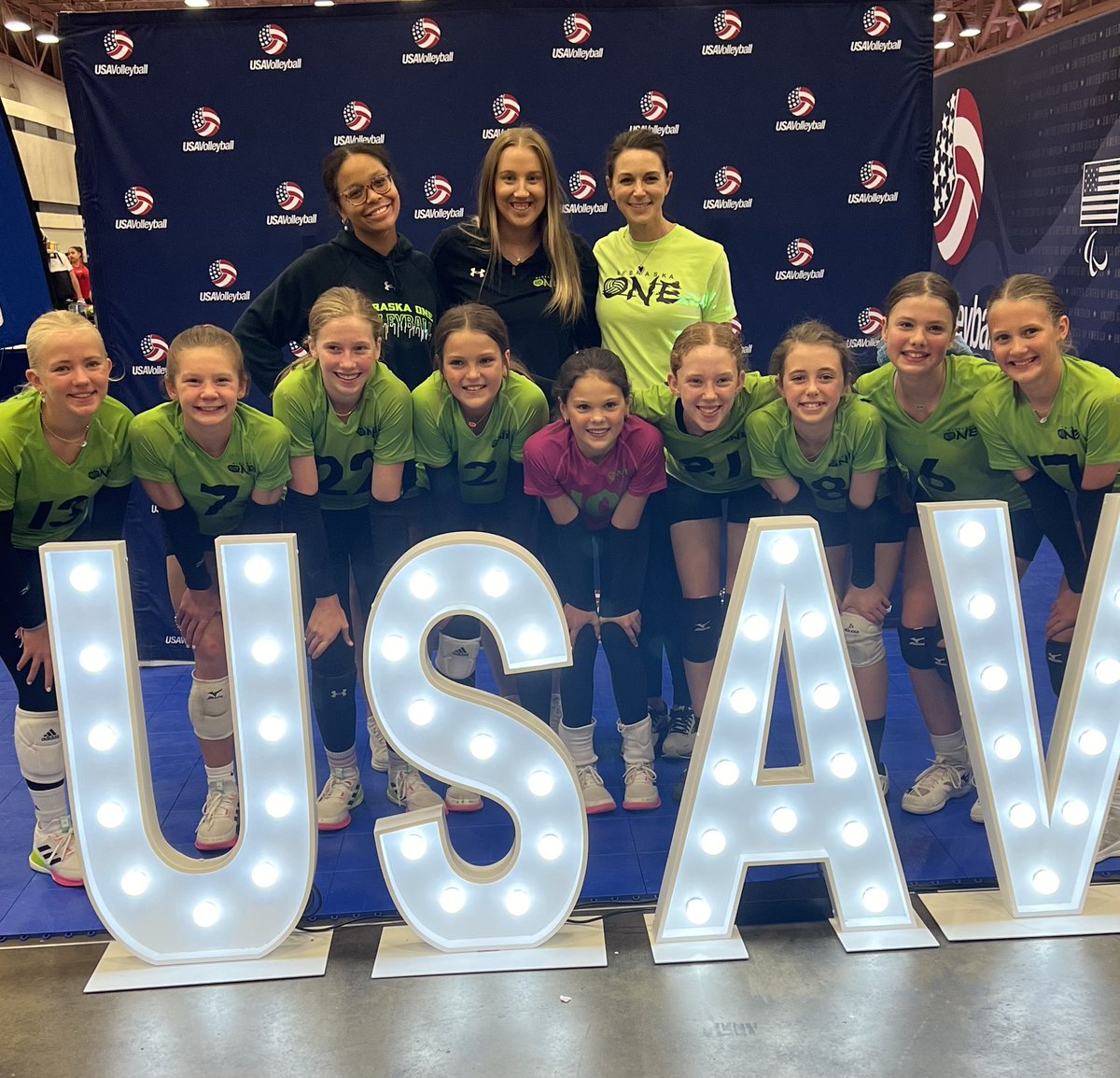 Chad Eichenberger (@chadeichenberg1) on Twitter photo Awesome finish at π Nationals in Dallas for Emaleigh and her <a href="/We_are_NEONE/">We Are ONE</a> team Apex. They won the Silver division and finished 9th out of 64 teams. 3 future Clippers on this squad.
ππππ Awesome finish at π Nationals in Dallas for Emaleigh and her <a href="/We_are_NEONE/">We Are ONE</a> team Apex. They won the Silver division and finished 9th out of 64 teams. 3 future Clippers on this squad.
ππππ