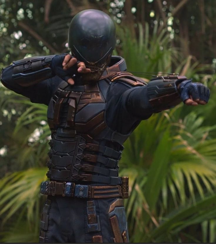 juicygoblins1's tweet photo. James Gunn's superhero suits. How do we feel? https://t.co/cIZHTYG0fb