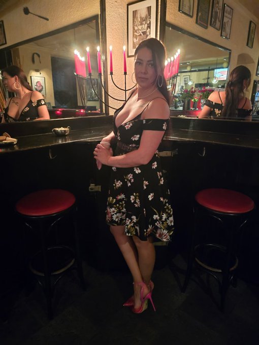 FemDom-Party letzter Freitag @SMart_Cafe @mistress_rebeka #smartcafe #bdsm #fetish #fetisch #wien #vienna<a class="tags" target="_blank" title="On Twitter" href="/?out=eyJ0eXAiOiJKV1QiLCJhbGciOiJIUzUxMiJ9.eyJpYXQiOjE3MjE1NzA0NjUsImlzcyI6InR3cG9ybnN0YXJzLmNvbSIsIm5iZiI6MTcyMTU3MDQ2NSwiZXhwIjoxNzUzMTA2NDY1LCJyZWRpcmVjdF91cmwiOiJodHRwczovL3R3aXR0ZXIuY29tL1NNYXJ0X0NhZmUifQ.gVlwZEmYut-WO8pePS7Auw2UJ_DaE8d0xdcYJ3vdM2XUYiQ2ry2EHLw7w8gI7QaYgCeQKzWTDrqmhOp2FxlVhg">@SMart_Cafe</a><a class="tags" href="/tag/mistress_rebeka">@mistress_rebeka</a><a href="/tag/bdsm"class="tags"><span>#bdsm</span></a><a href="/tag/party"class="tags"><span>#party</span></a><a href="/tag/event"class="tags"><span>#event</span></a><a href="/tag/femdom"class="tags"><span>#femdom</span></a><a href="/tag/fetish"class="tags"><span>#fetish</span></a><a href="/tag/kinky"class="tags"><span>#kinky</span></a><a href="/tag/queer"class="tags"><span>#queer</span></a>