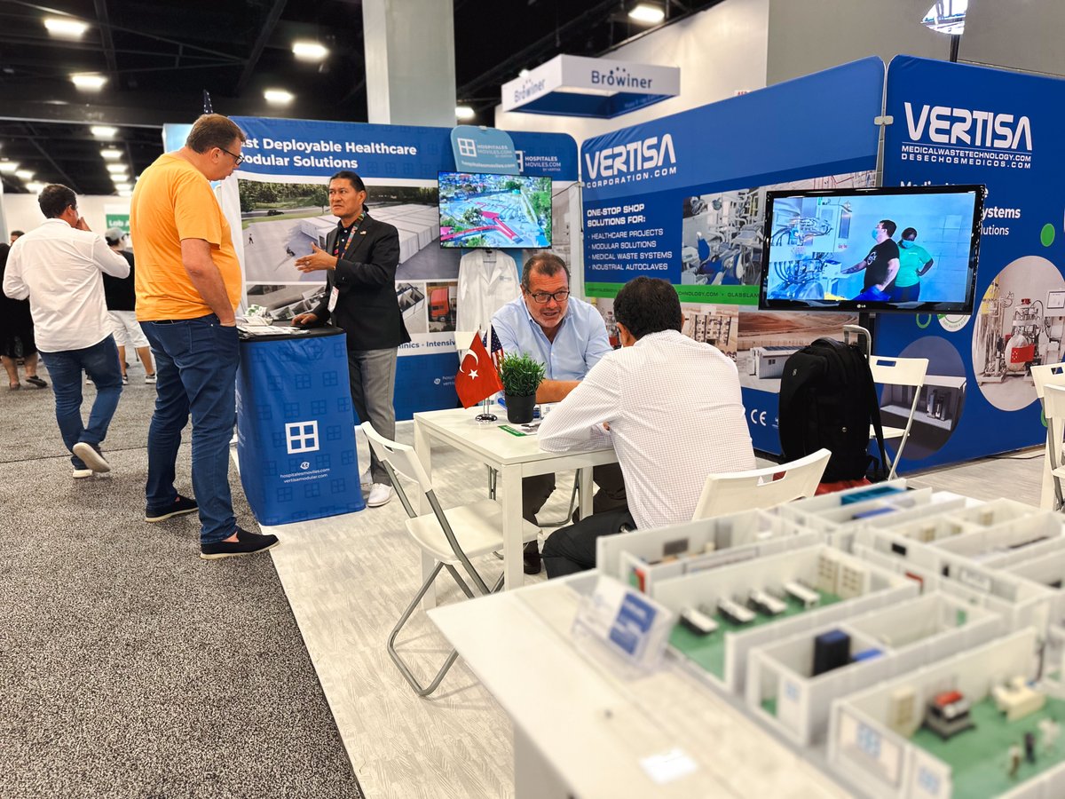 HospitalesM's tweet photo. Great show at at Fime Show  Our team showcasing our last technologies in medical field and mobile hospitals in #miamiconventioncenter
.
.
#EmergencyResponse #MedicalEngineering #Dialysis #ICU #Dental #FieldHospitals #modularclinic #modularhospital #mobileclinic #MobileHospital https://t.co/sb15YlEUzJ
