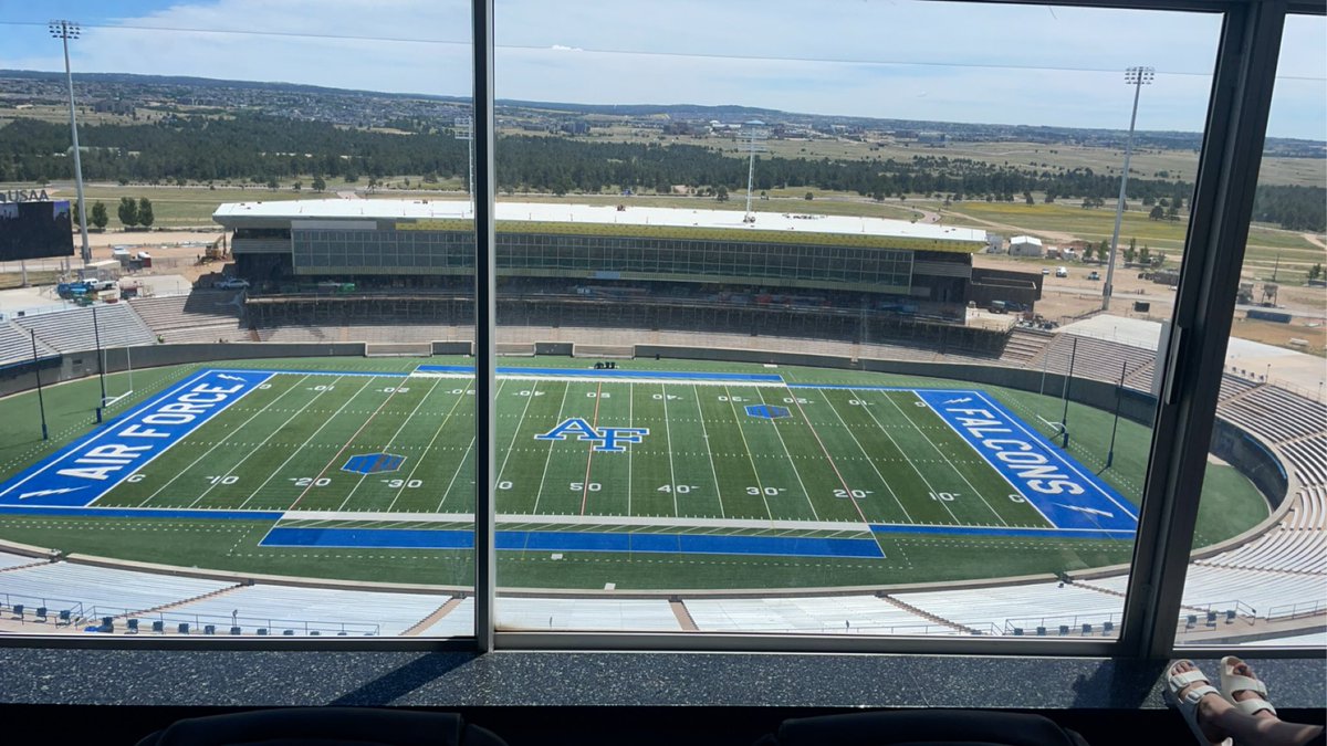 Dakota Brower (@dakotajbrower) on Twitter photo Had an amazing visit at the air force academy! thanks to all the coaching staff and <a href="/jake8shakes/">Coach Jake Campbell</a> for showing me and my family around.
<a href="/FuhrRj/">RJ Fuhr</a>
@OakHallFootball
<a href="/bhernyscoutguy/">Brian Herny</a>
<a href="/RecruitingBh/">BH Recruiting Assistance</a> Had an amazing visit at the air force academy! thanks to all the coaching staff and <a href="/jake8shakes/">Coach Jake Campbell</a> for showing me and my family around.
<a href="/FuhrRj/">RJ Fuhr</a>
@OakHallFootball
<a href="/bhernyscoutguy/">Brian Herny</a>
<a href="/RecruitingBh/">BH Recruiting Assistance</a>