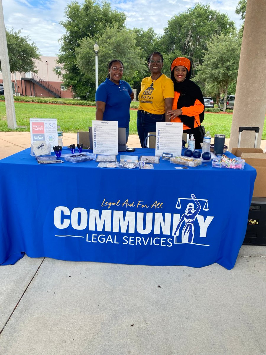 clsmf's tweet image. Brianna, Darlene, and CLS volunteer Cassandra Shafeek at Saturday&apos;s Helping Hands Outreach Ministry in Eustis! Thank you for having us!

#CLSOnTheMove #CLSInTheCommunity #CLS #LegalServices #LegalAid