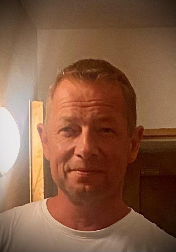 Das bin ich und ich bin #LieberRechtsAlsLinks