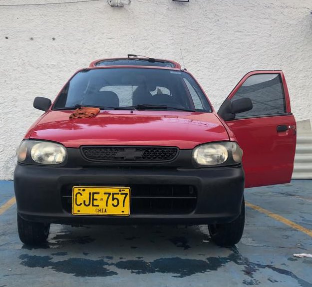 LoreR90's tweet photo. Ayuda ROBADO hace 30min autopista norte con 145 SN @TransitoBta @PoliciaColombia @FiscaliaCol @Bogota @SectorMovilidad @CarlosFGalan @Bogota @Citytv https://t.co/x6CkoPIg4b