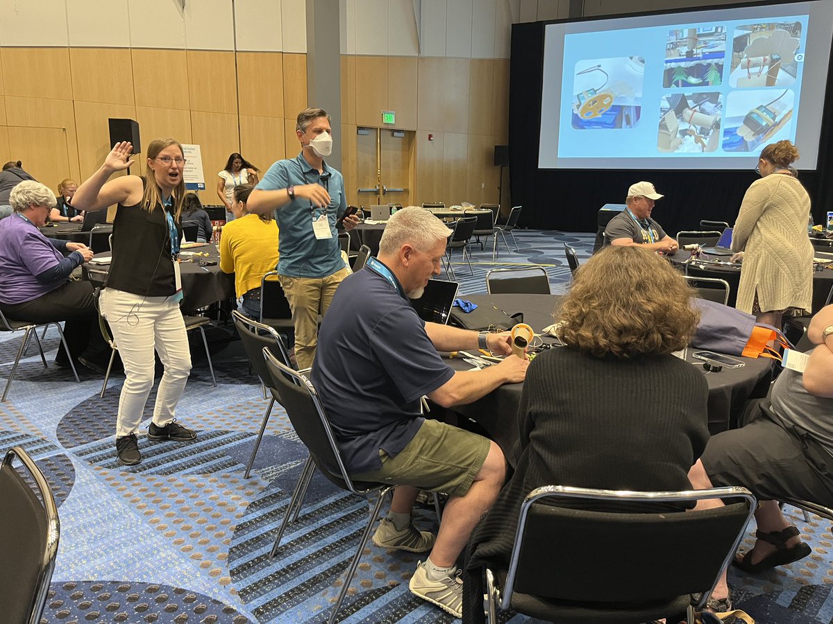 What an amazing crowd bringing simple machines to solve real world problems with <a href="/whisperinedtech/">Melissa</a> and <a href="/HummingTom/">Tom Lauwers</a> at #ISTElive! Bummed that you missed this session? Don’t worry - all of the resources will be on the Birdhouse Blog in the next few days!