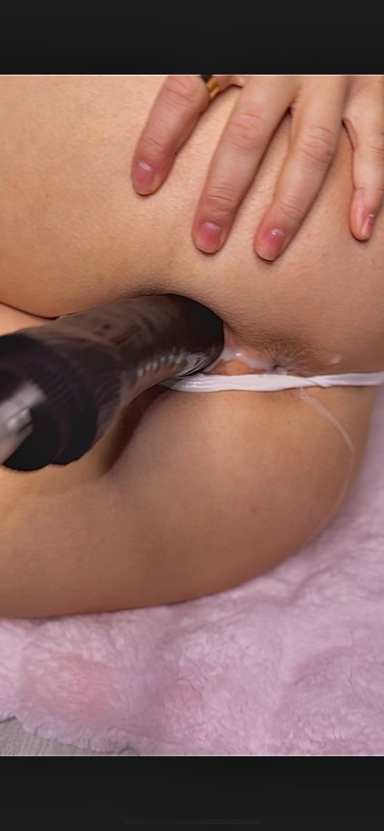 I need someone to lick this up