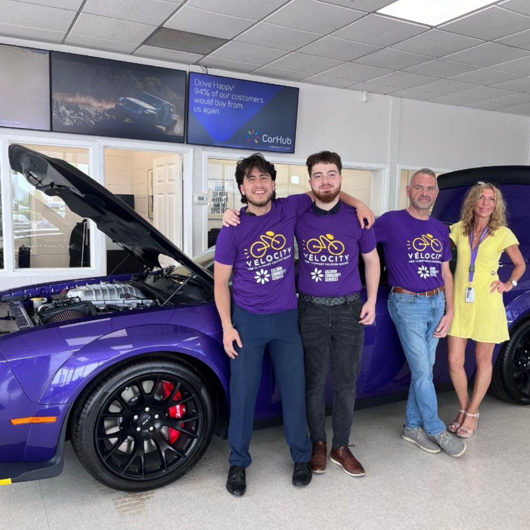 🚴‍♂️🌟 Check out Carol, one of Velocity's key organizers, with the fantastic team from CarHub Caledon Chrysler, one of our Trail Sponsors! Thank you for your contributions 💪✨ Help us reach our fundraising goal by donating before June 30: ow.ly/CSj950SmKYl #Velocity2024