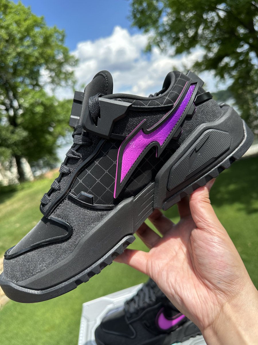 ESSENTIAL tweet media