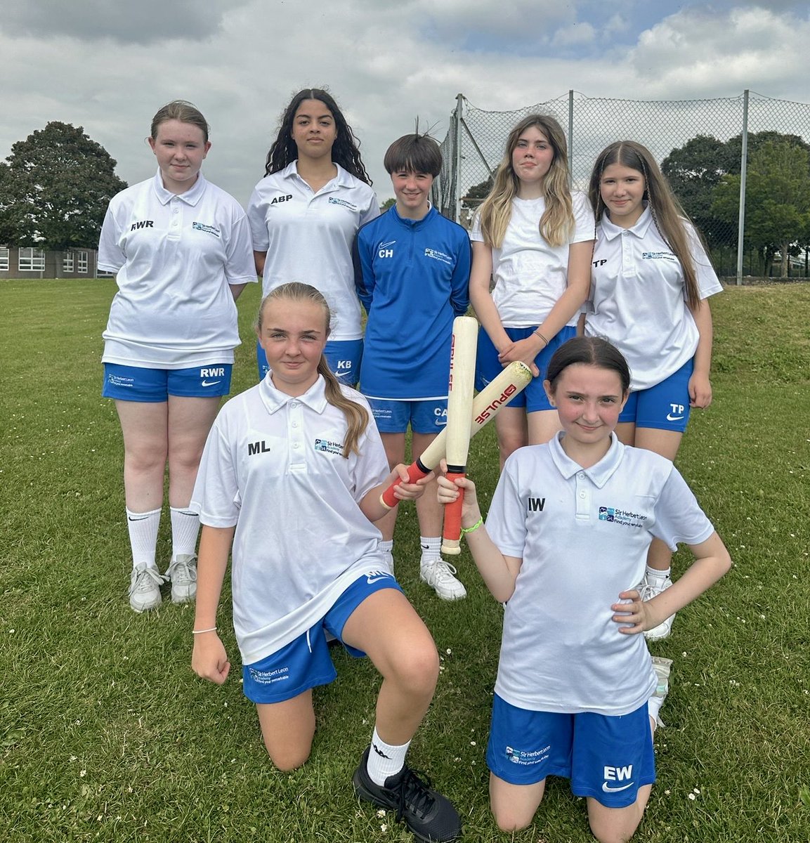 Our Year 8 Rounders squad narrowly lost out to <a href="/WebberIndie/">The Webber Independent School</a> this evening! Well done to all who took part - congratulations to The Webber. #SHLASport 👏🏼