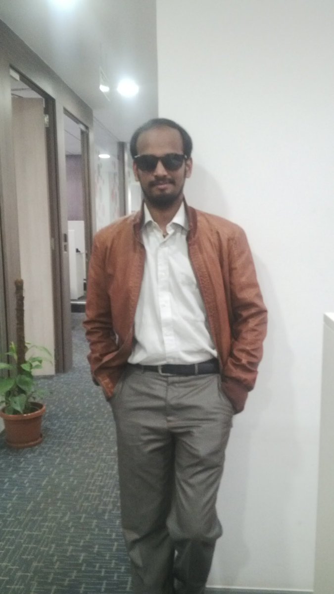 kingchiru15's tweet photo. 9 years back in @ComvivaTech, Bengaluru! 😊 

#ThrowbackPics #Year2015 #ComvivaDays #MahindraComviva #TechM #ProductsandServices #Division #Telecomm #ValueAddedServices #VAS https://t.co/zY52Wp4a2R