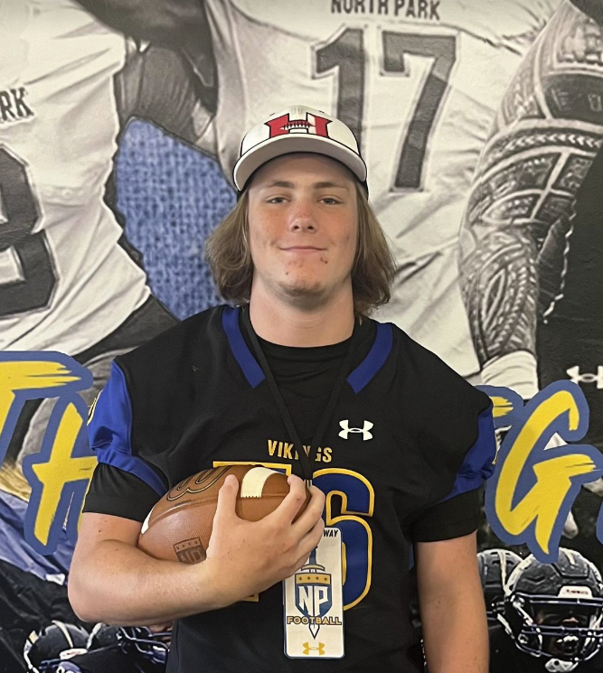 Thanks for having me out to North Park <a href="/CoachMattKeith/">Matthew Keith</a> and @djjelin19 I had fun seeing the campus and facilities!