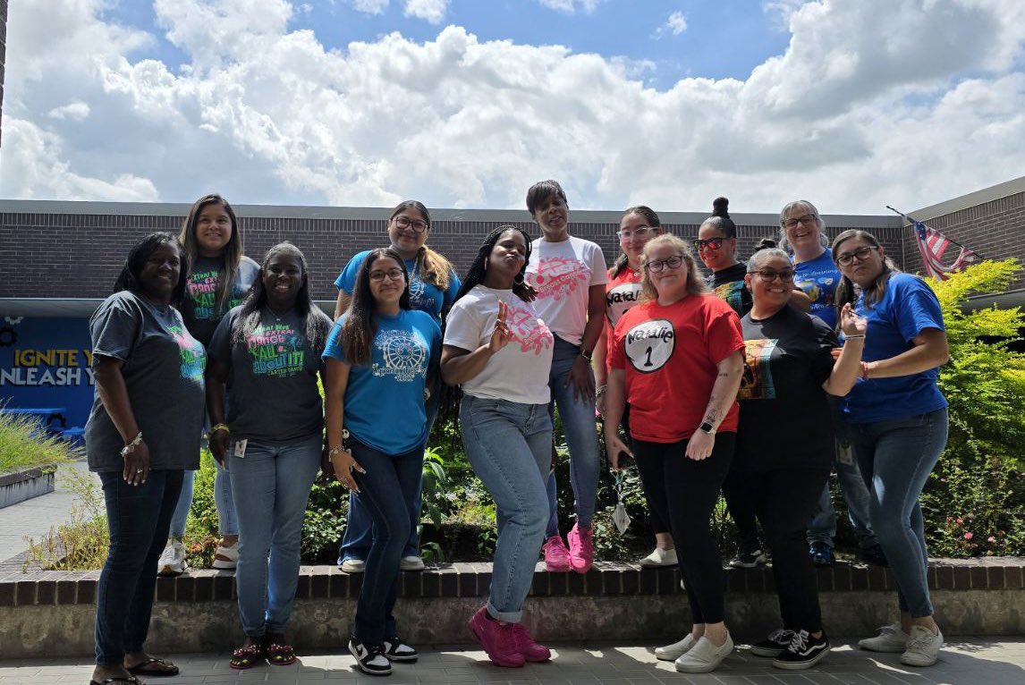 Coach Lopez (@lopeznimsay) on Twitter photo Show Up And Show Out! Because <a href="/Carter_AISD/">Carter Academy</a> is in the house!!! Twins day a whole success. #Spiritweek <a href="/AldineES_Summer/">Aldine ISD Elementary Summer Camp</a> #chooseyourdestination <a href="/chezzadi/">Chezzadi Keelen~M.Ed</a> Show Up And Show Out! Because <a href="/Carter_AISD/">Carter Academy</a> is in the house!!! Twins day a whole success. #Spiritweek <a href="/AldineES_Summer/">Aldine ISD Elementary Summer Camp</a> #chooseyourdestination <a href="/chezzadi/">Chezzadi Keelen~M.Ed</a>