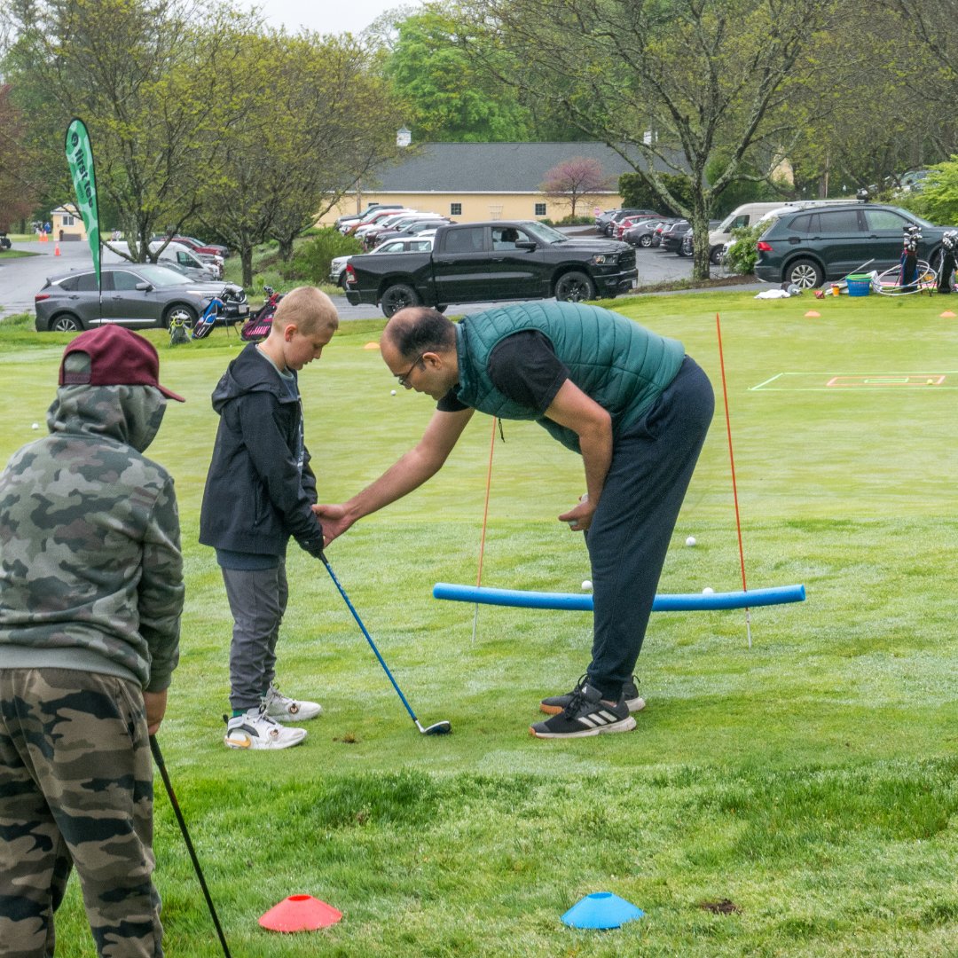 FirstTeeMass's tweet image. Another amazing spring session with our First Tee students @cypriankeyesgolfclub! They've not only honed their golf skills but also learned valuable life lessons. #FirstTeeMass #BuildingGameChangers #SpringSucess #CyprianKeyesGolfClub