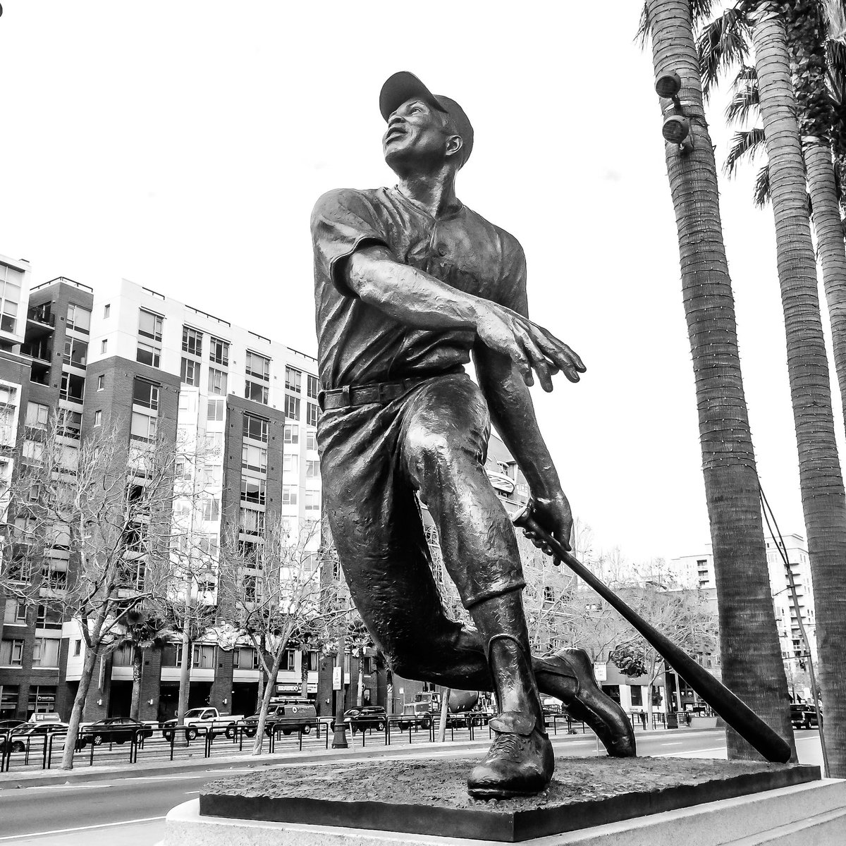 LAProgressive's tweet image. Willie Mays: The Most Gifted Player Ever

i.mtr.cool/fyyzjxhixd

The Negro League tribute game between the St. Louis Cardinals and San Francisco Giants at Birmingham’s Rickwood Field was a beautiful production, masterfully choreographed. @donewithNFL #williemays