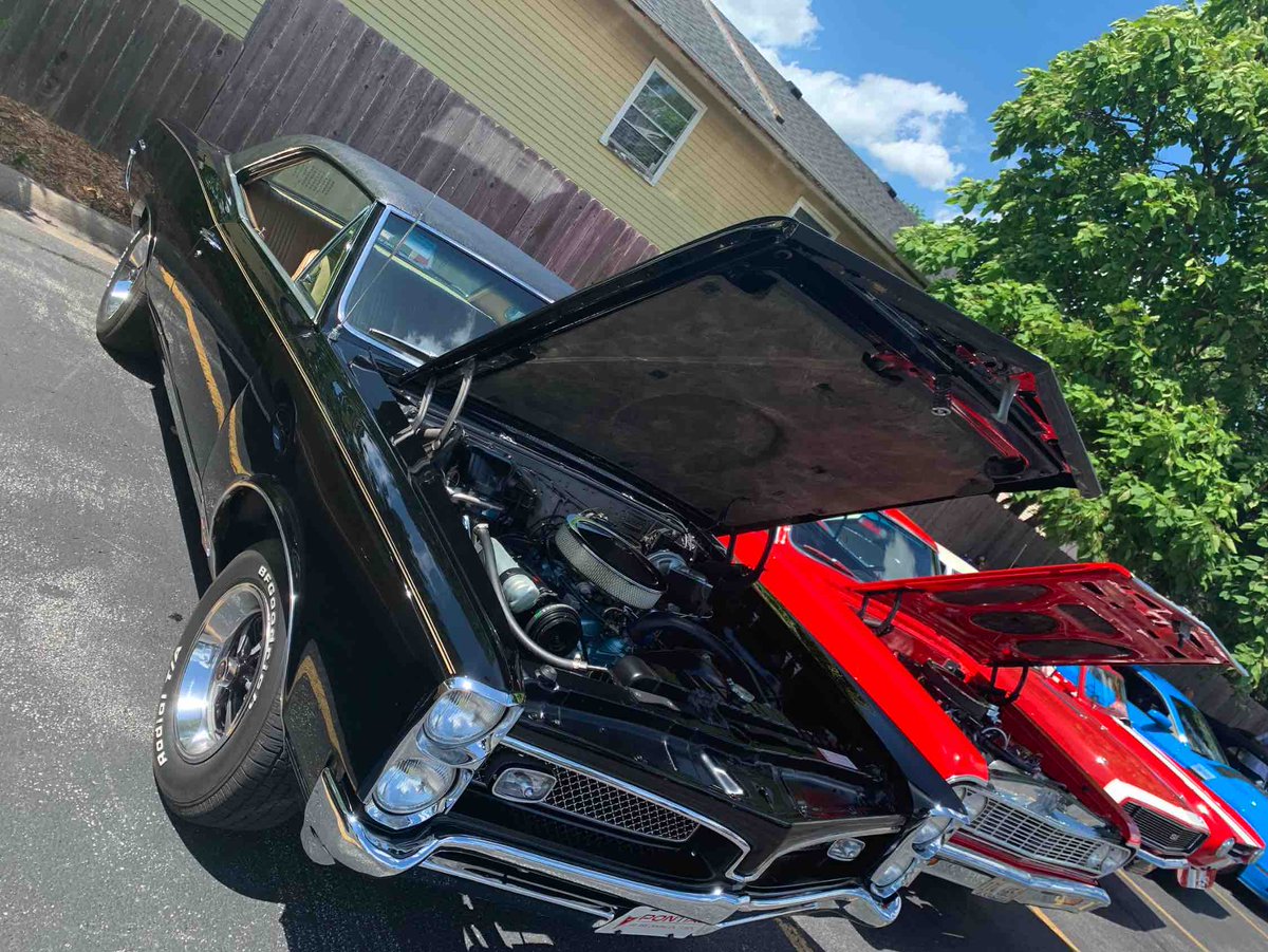 PrairieAudio's tweet image. Vintage cars and vinyl are van-tastic!

prairieaudiomancave.com/life-tones/vin…