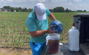NutriAg's tweet photo. Yield Tour Demo Field tissue results from NutriAnalytics Ai called for K-Max Extra to provide some available potassium with CuMax to help with nitrogen metabolization. #NutriAg #NutriAnalytics #DJIT40 https://t.co/aprB1Eq5xu
