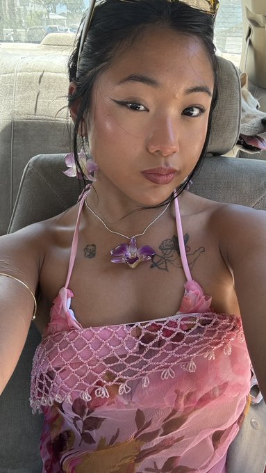 enjoying my wholesome time in the sun ☀️ https://t.co/zffAsPhB2d<a href="/tag/mvsales"class="tags"><span>#mvsales</span></a>